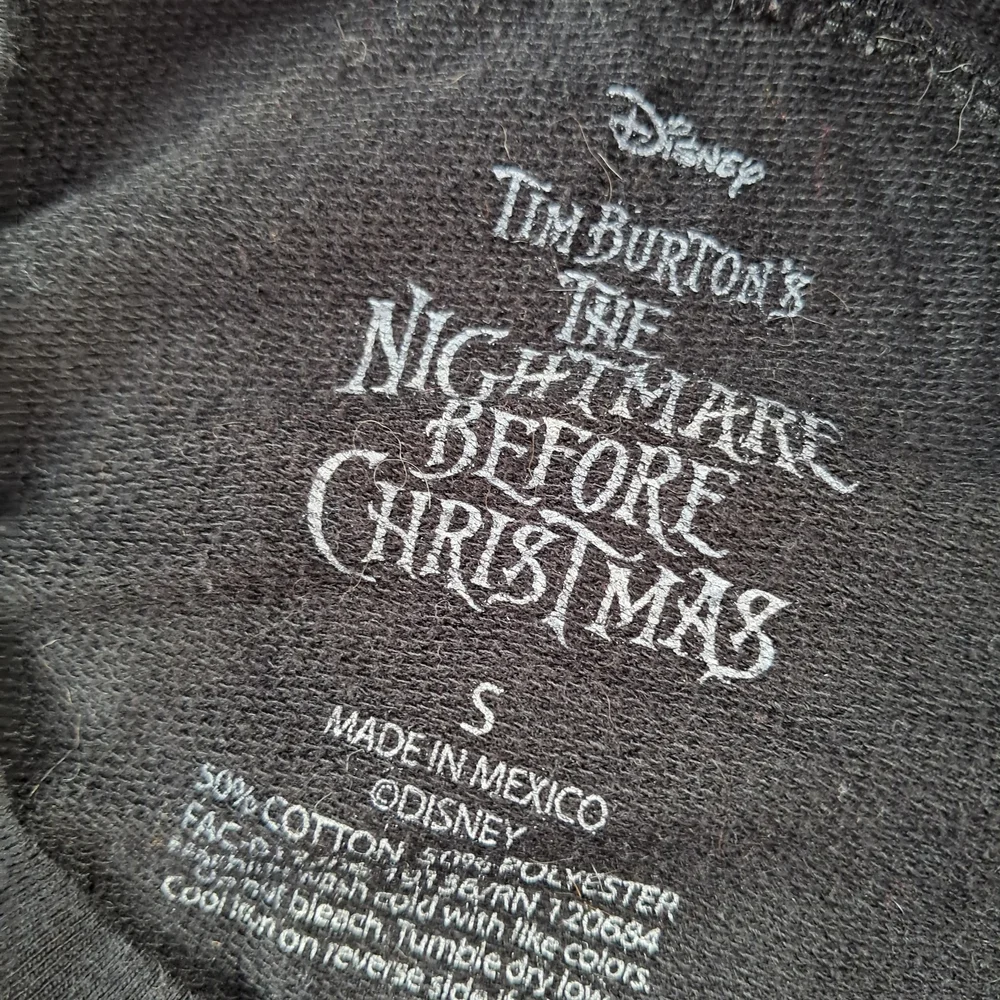 Disney Black Nightmare Before Christmas Cropped Oversized Long Sleeve Top - Picture 4 of 5